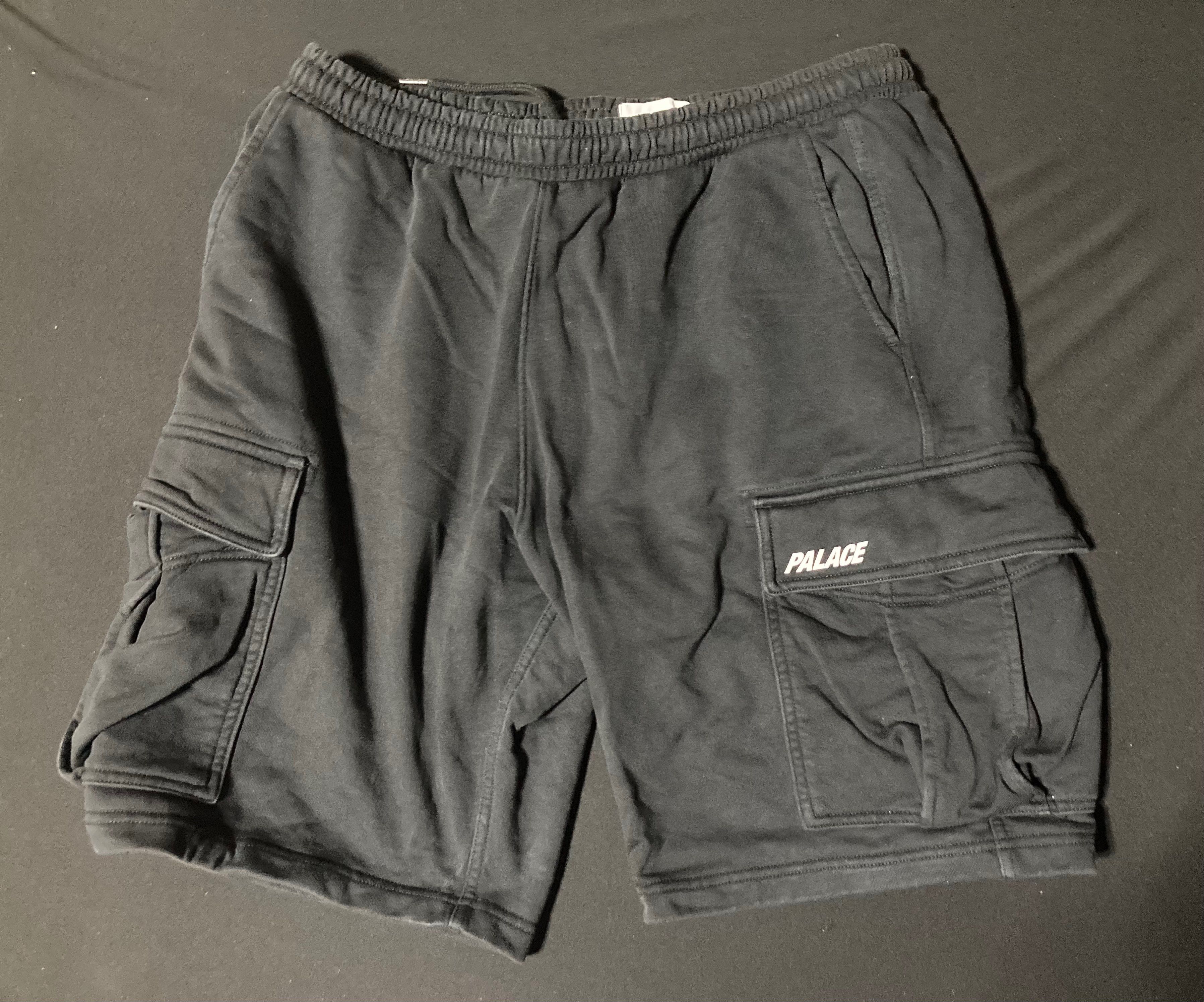 PALACE CARGO SWEAT SHORTS "Black"