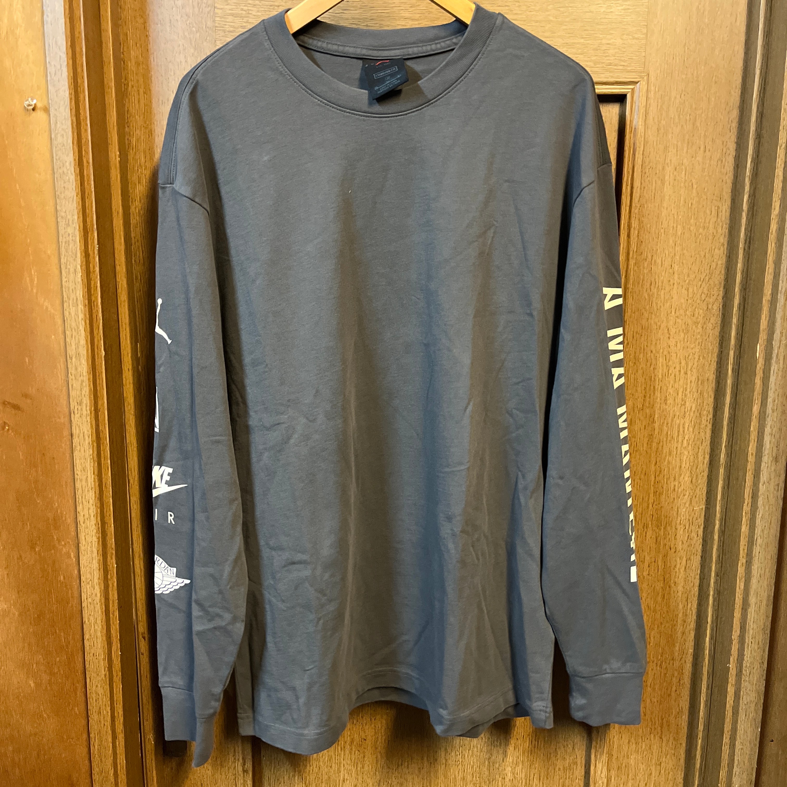 A MA MANIERE × JORDAN Long Tee "Midnight Fog/Light Cream"