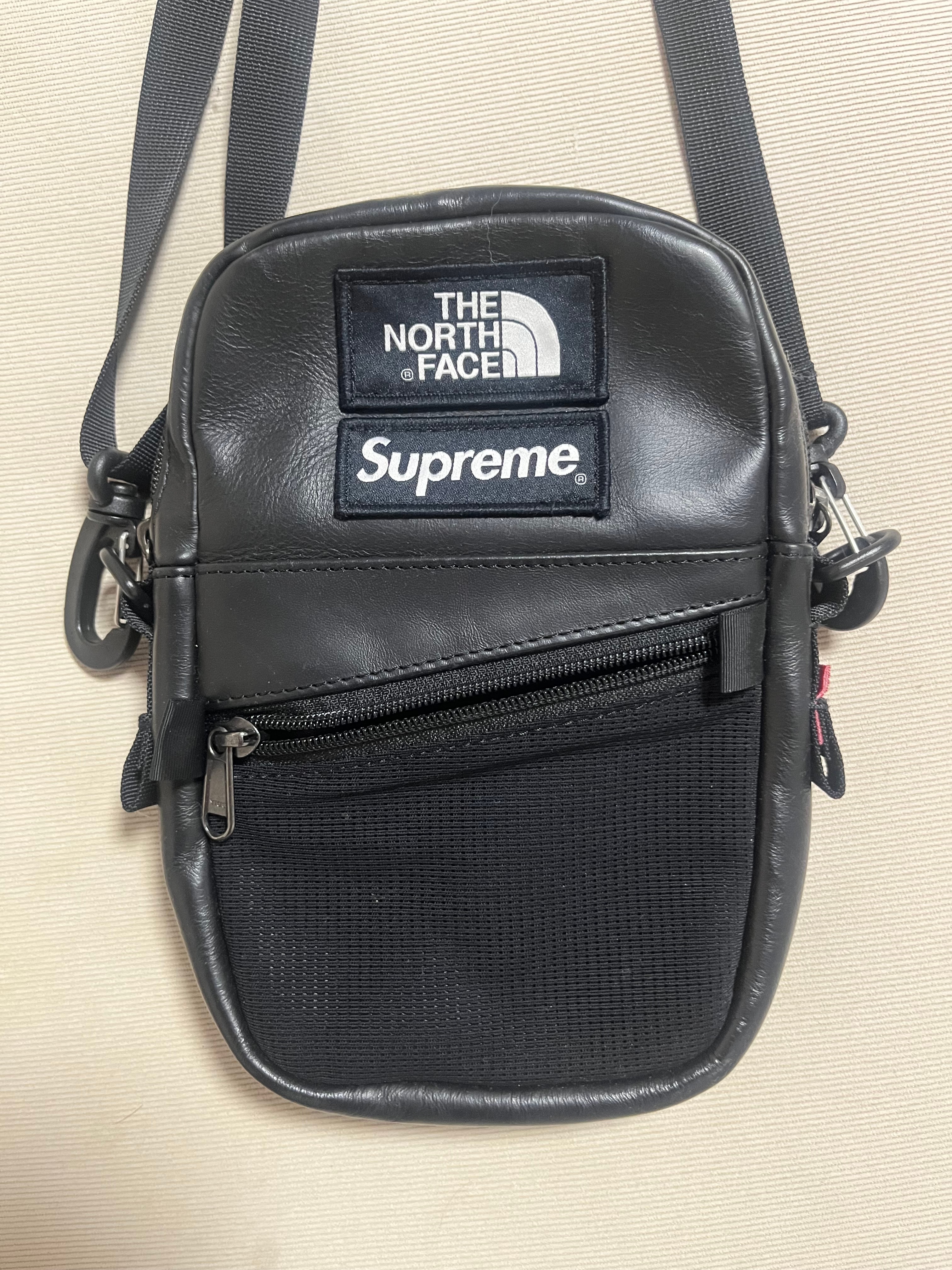 Supreme x The North Face Leather Shoulder Bag 