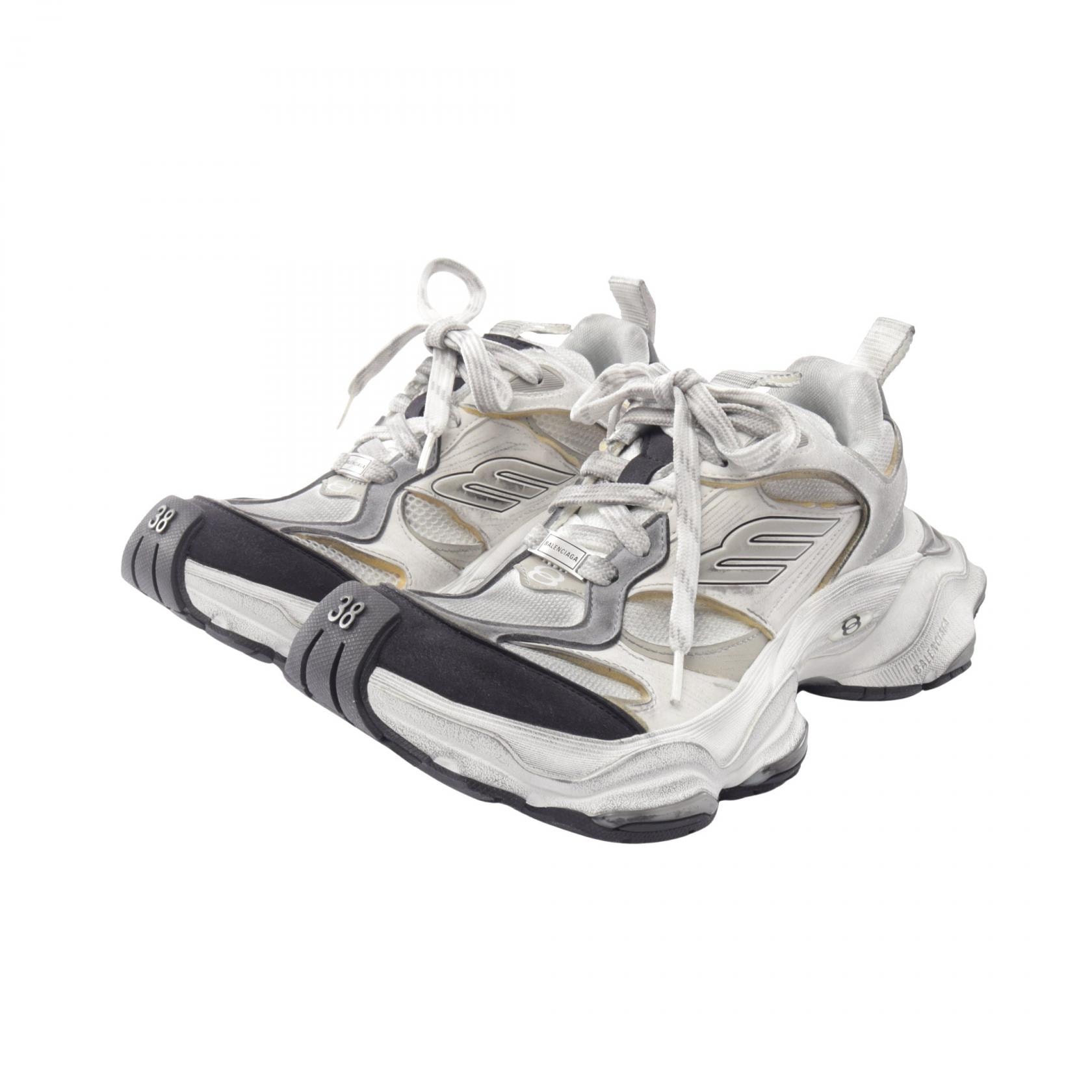 バレンシアガ BALENCIAGA CARGO カーゴ ユーズド加工 スニーカー 靴 ファブリック メンズ ホワイト系 / ブラック系 / マルチカラー 【中古】