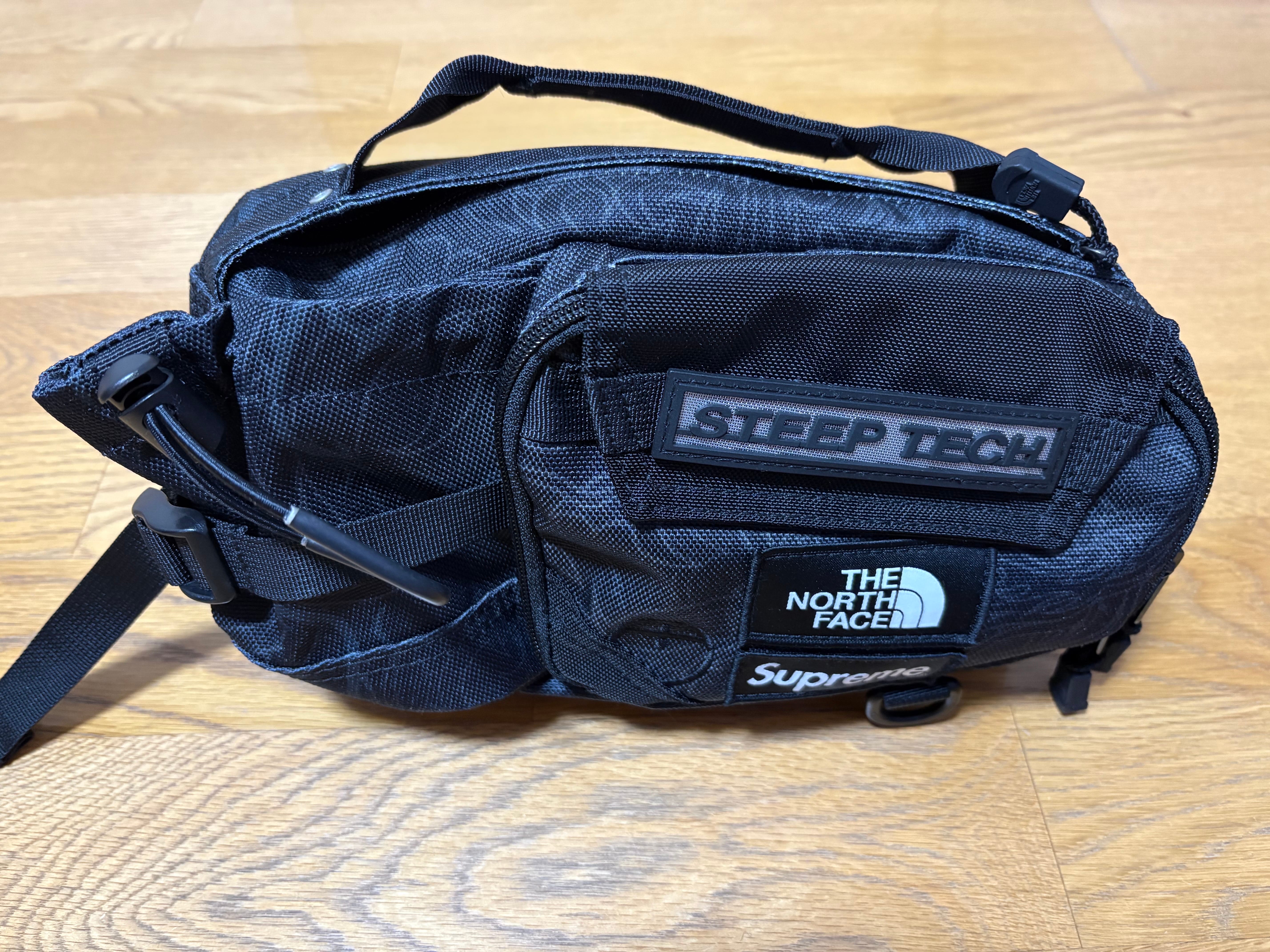 Supreme Waist Bag (19FW) 