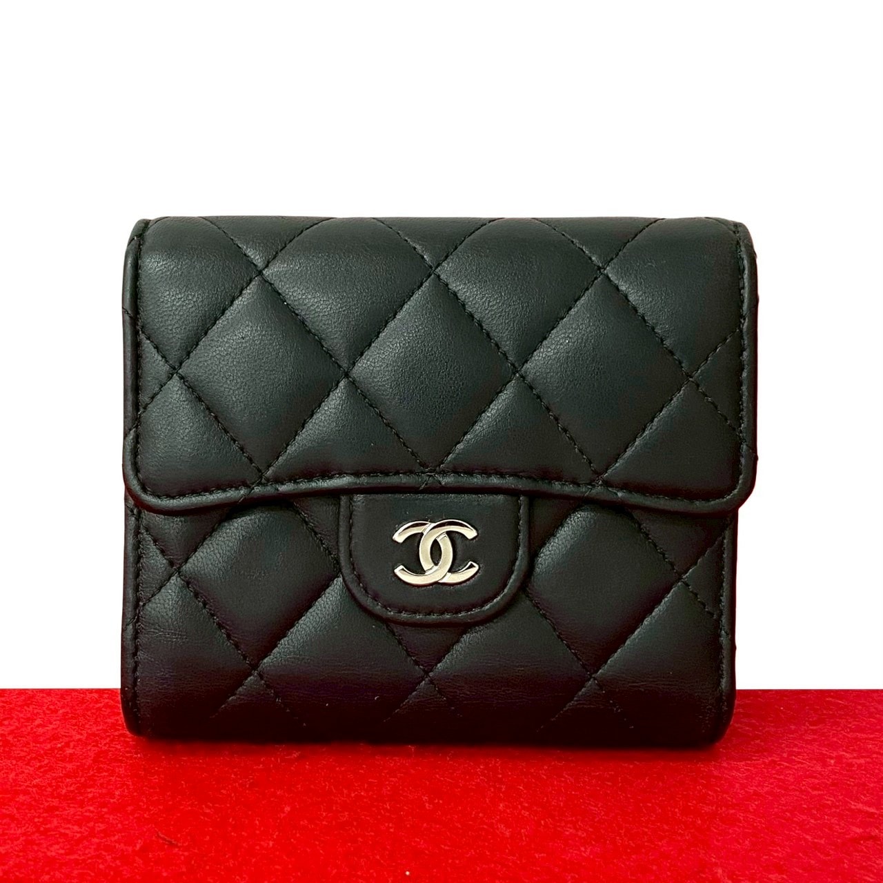 CHANEL シャネル マトラッセ ココマーク ラムスキン 二つ折り財布 ブラック
 34104