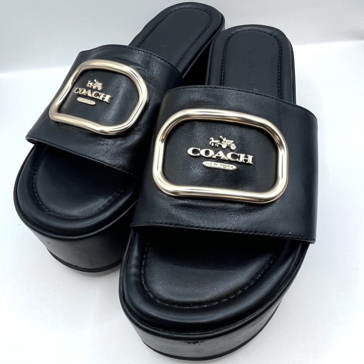 COACH(コーチ) 厚底 サンダル レザー ブラック ゴールド金具 レディース サイズ5 ブラック 【中古】
