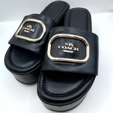 COACH(コーチ) 厚底 サンダル レザー ブラック ゴールド金具 レディース サイズ5 ブラック 【中古】