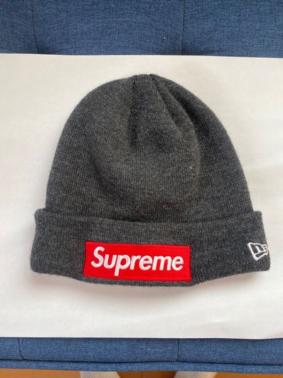 Supreme New Era® Box Logo Beanie "Charcoal" (21FW)