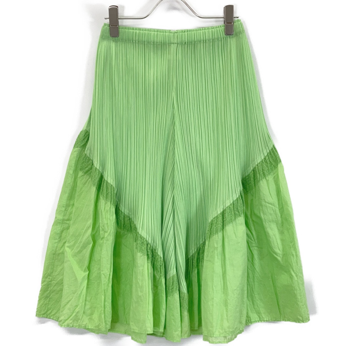 プリーツプリーズ PP03-JF641 ライトグリーン プリーツ加工フレアハーフパンツ