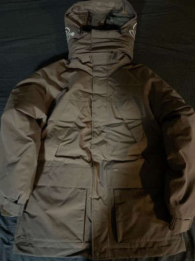 Supreme GORE-TEX 700-Fill Down Parka "Brown"