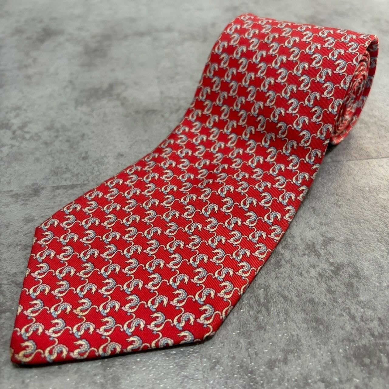 サルヴァトーレフェラガモ ネクタイ メンズ