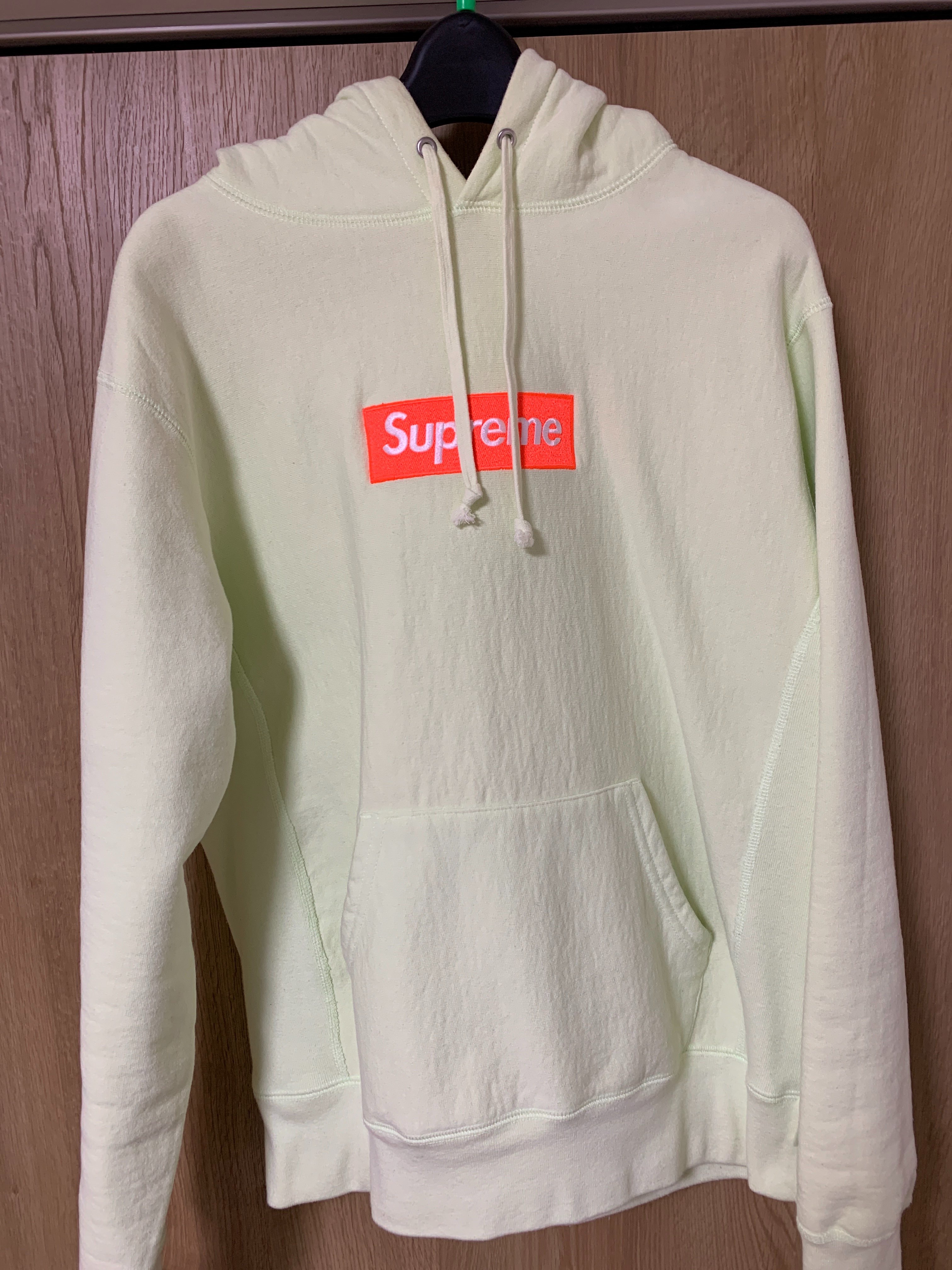 Supreme Box Logo Hooded Sweatshirt "Pale Lime" (17FW)
