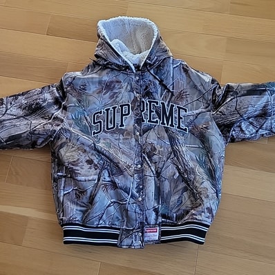 Supreme x Mitchell & Ness Lined Hooded Satin Varsity Jacket "Realtree AP Camo"