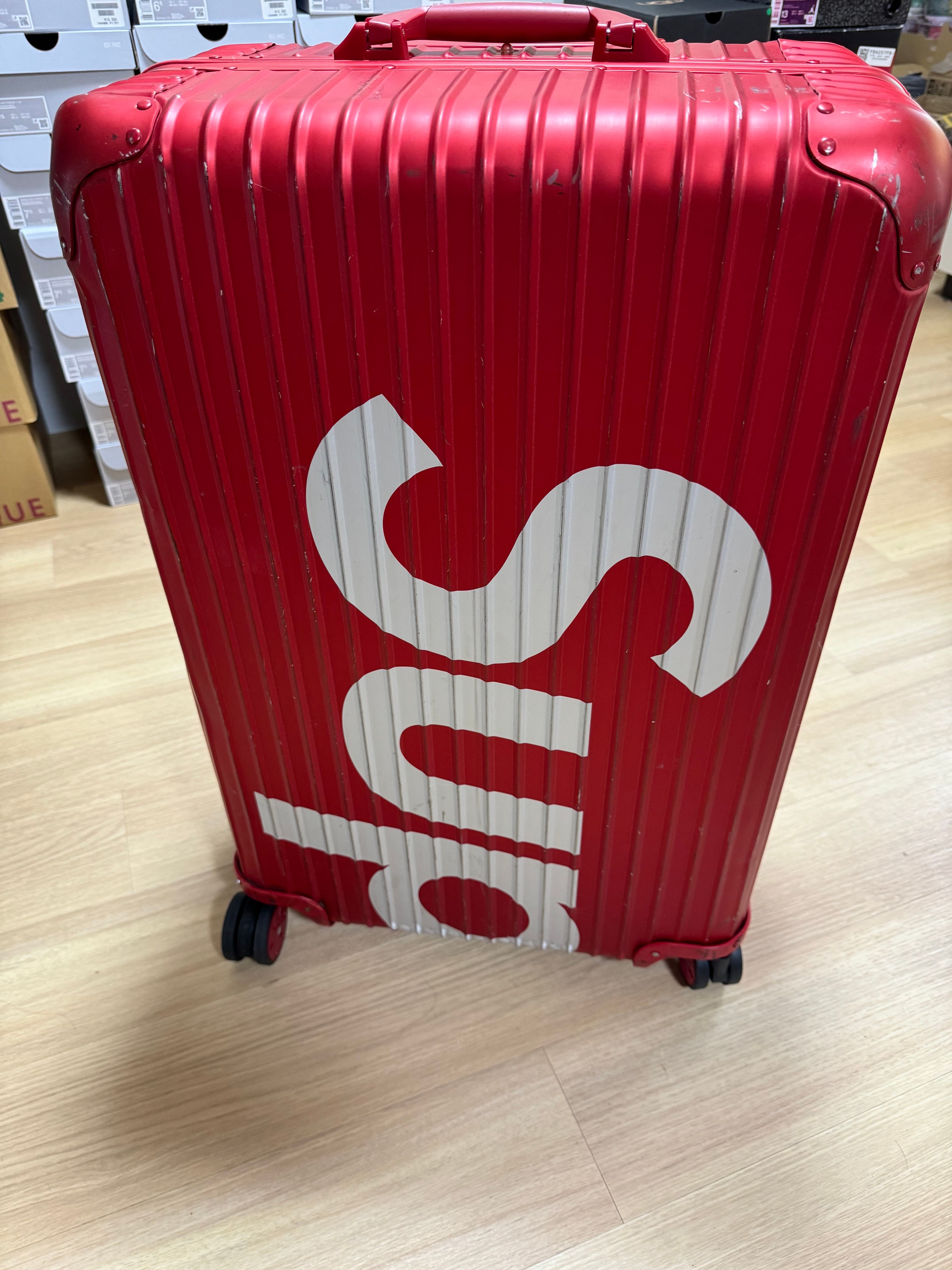 Supreme / RIMOWA Topas Multiwheel® 82L 
