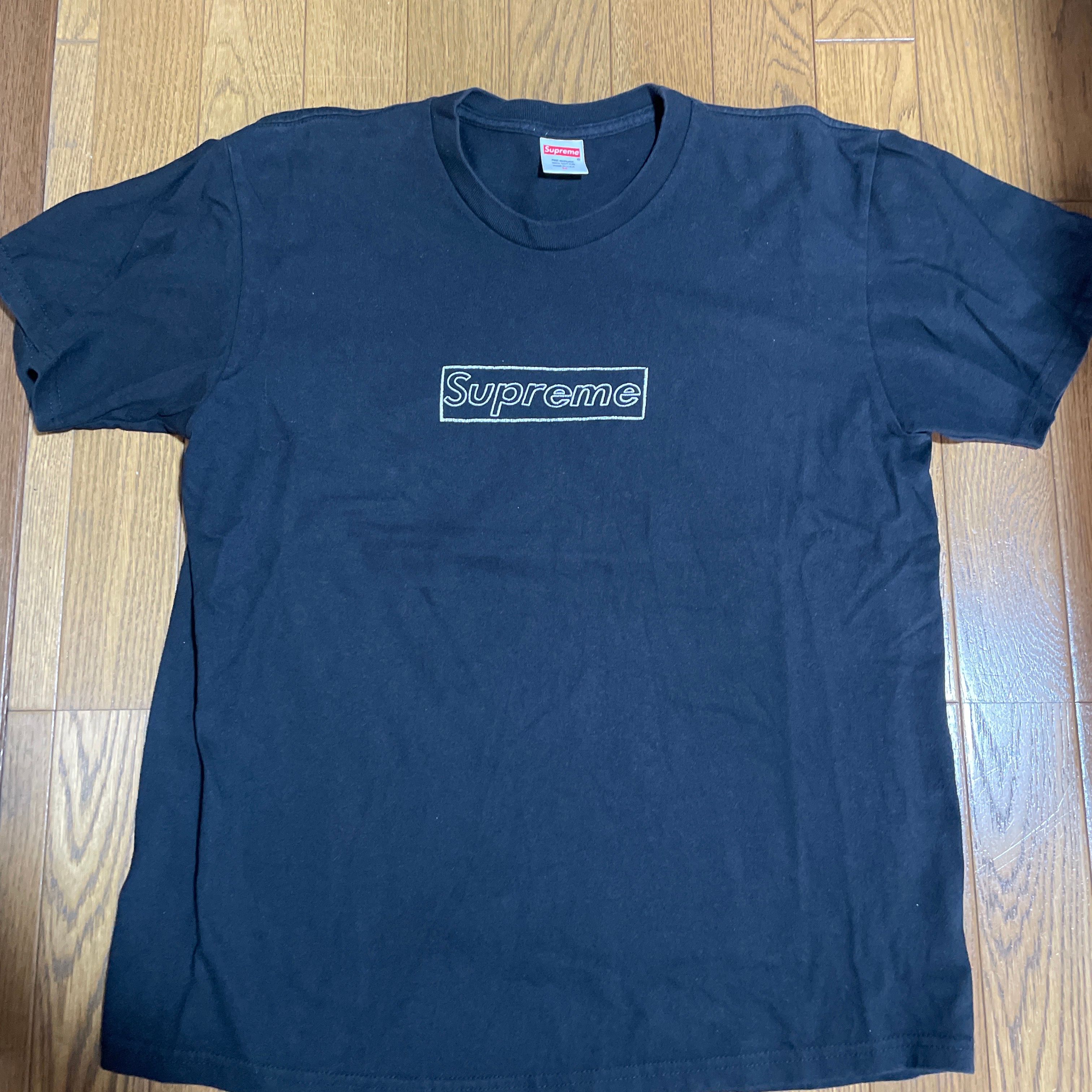 Supreme KAWS Chalk Logo Tee "Black"