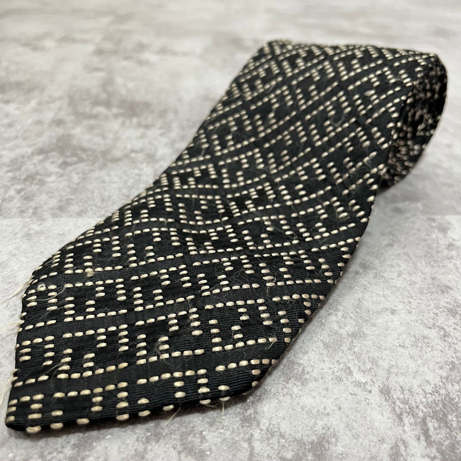 フェンディ ネクタイ メンズ