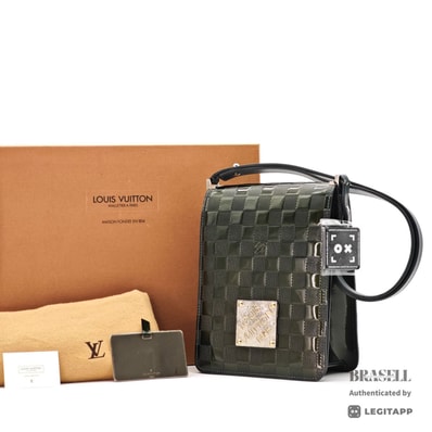 LOUIS VUITTON ルイ・ヴィトン ダミエ ヴェルニ クラブ ダミエ ダミエ ヴェルニ クラブ M92128 VI1020 ショルダーバッグ Patent Leather ペトロールブルー レディース