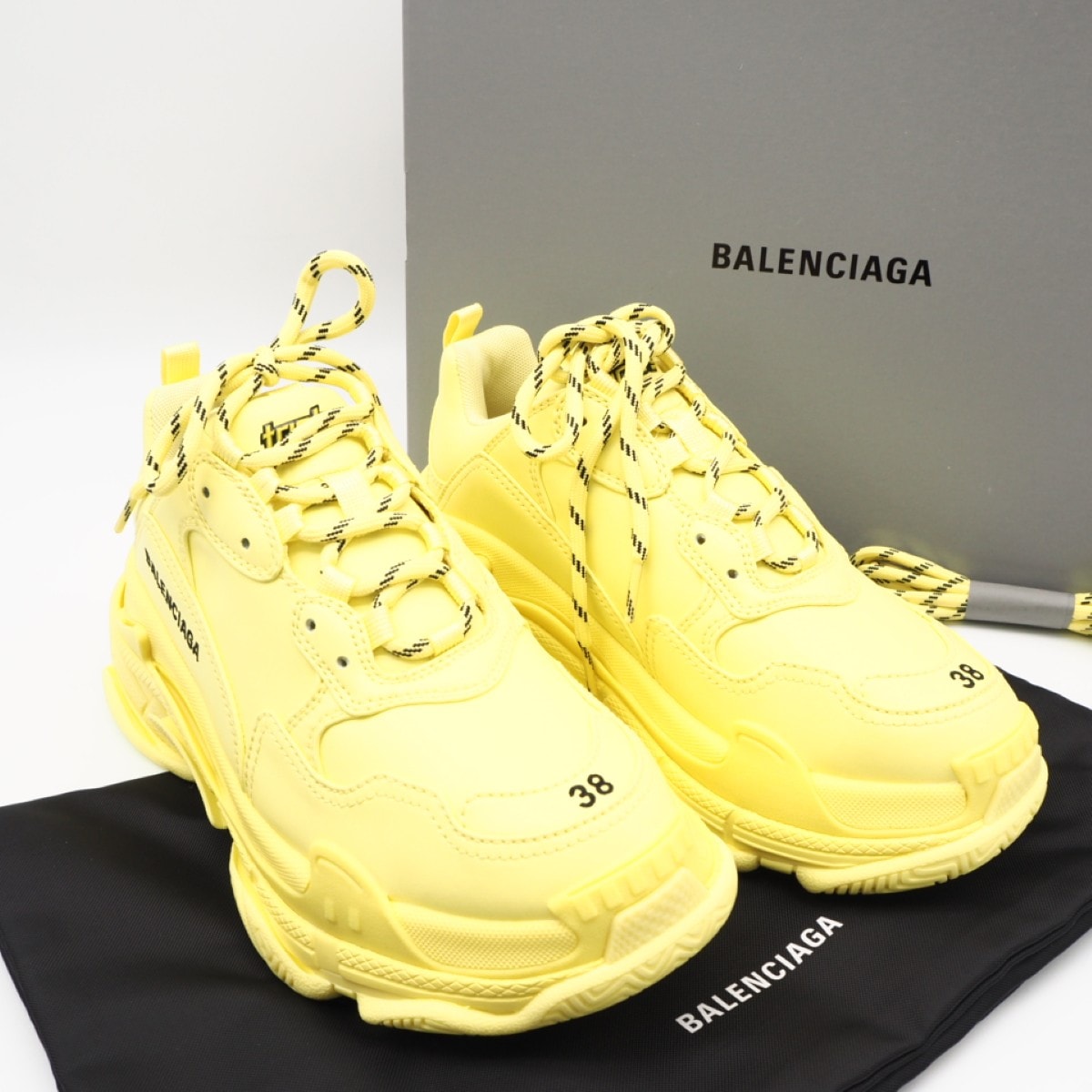 極美品 BALENCIAGA バレンシアガ トリプルS スニーカー 8 24.5 524039 スニーカー イエロー ポリウレタン レディース