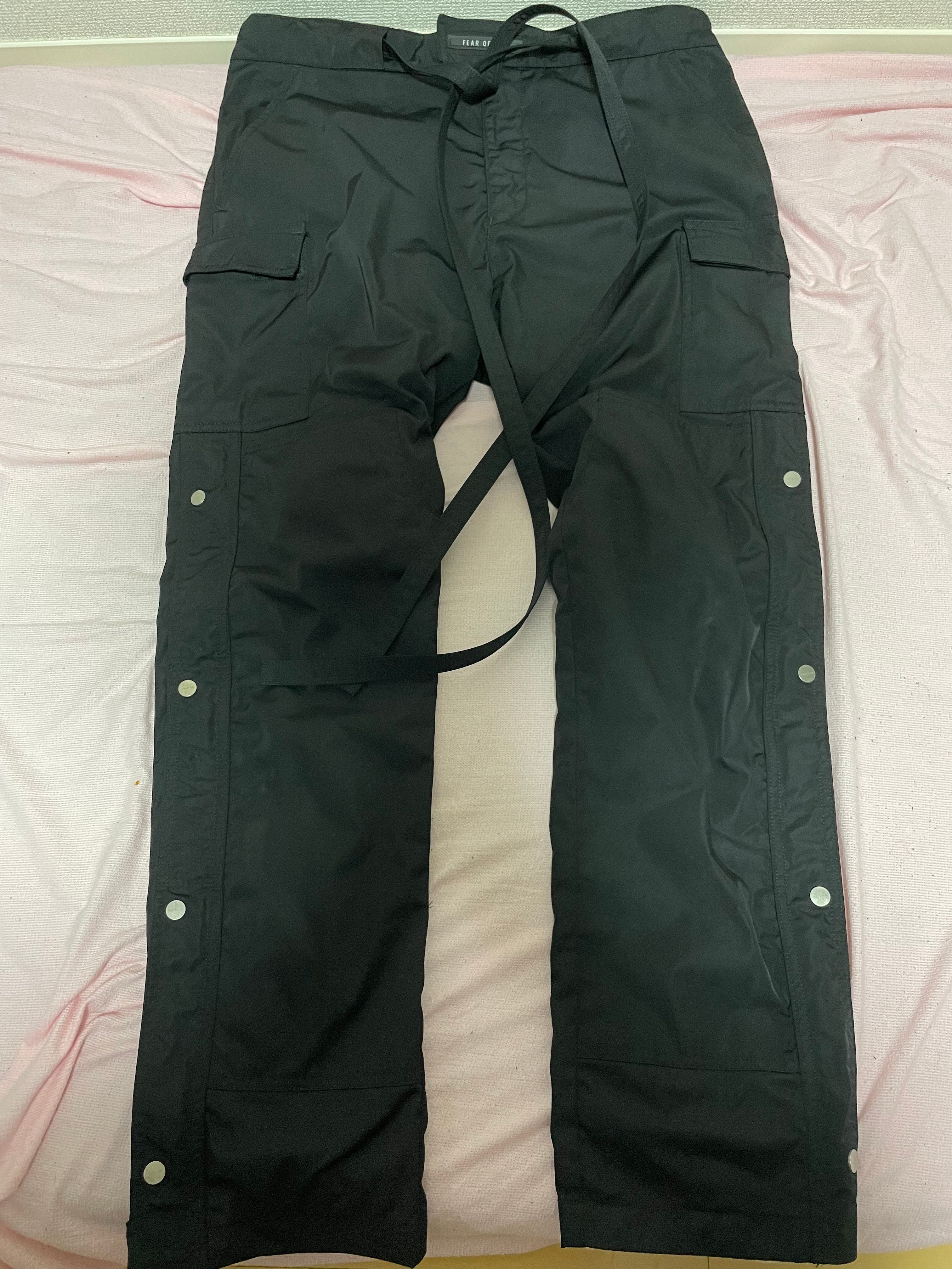 FEAR OF GOD Nylon Cargo Snap Pants "Black"