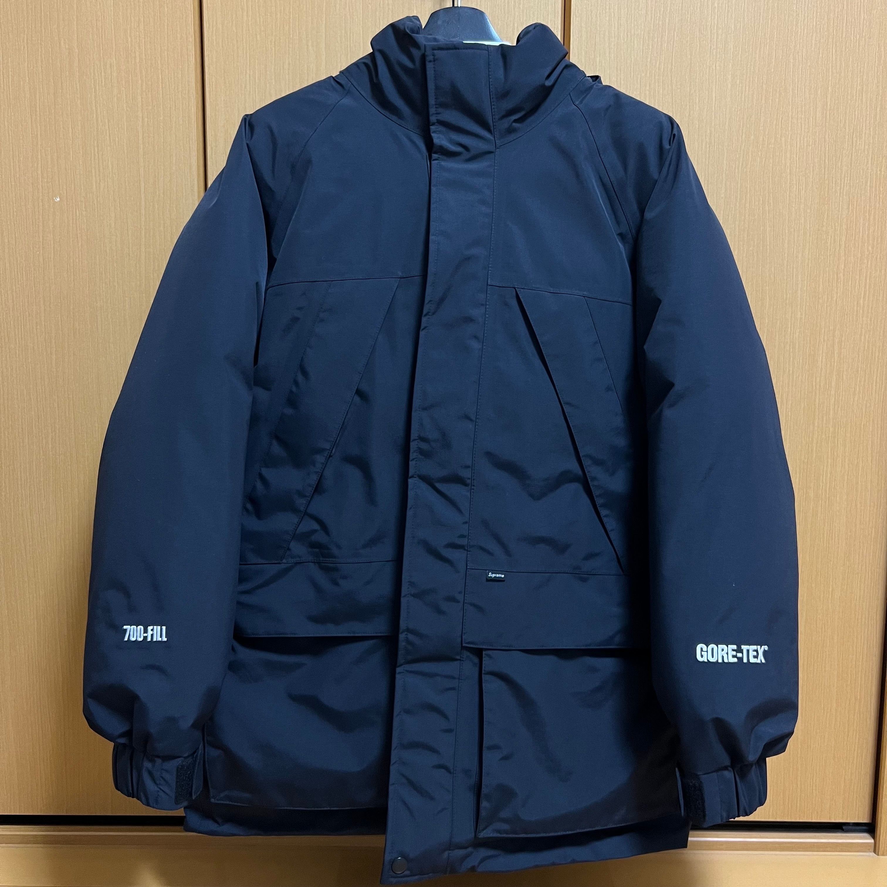 Supreme GORE-TEX 700-Fill Down Parka "Black"