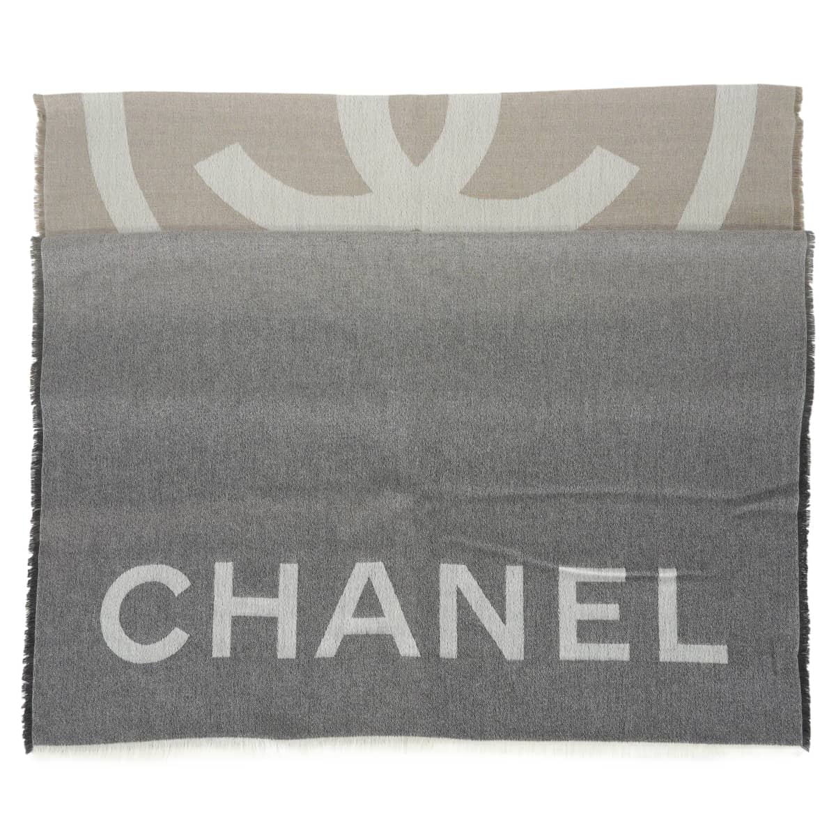CHANEL シャネル ストール 大判 ロゴ&ココマーク ビッグ フリンジ ベージュ/チャコール カシミヤ 新品同様【中古】