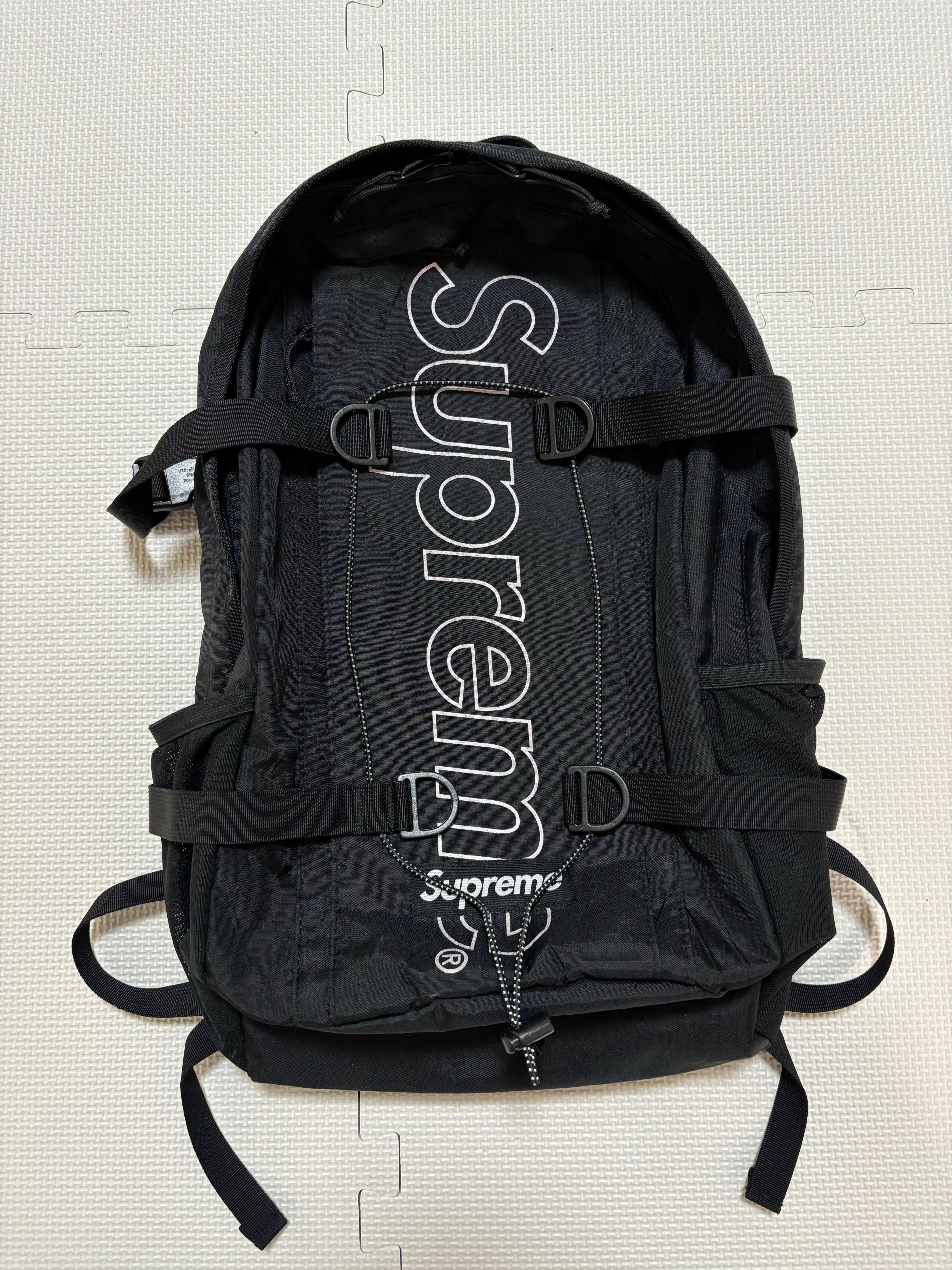 Supreme 18FW Backpack "Black"