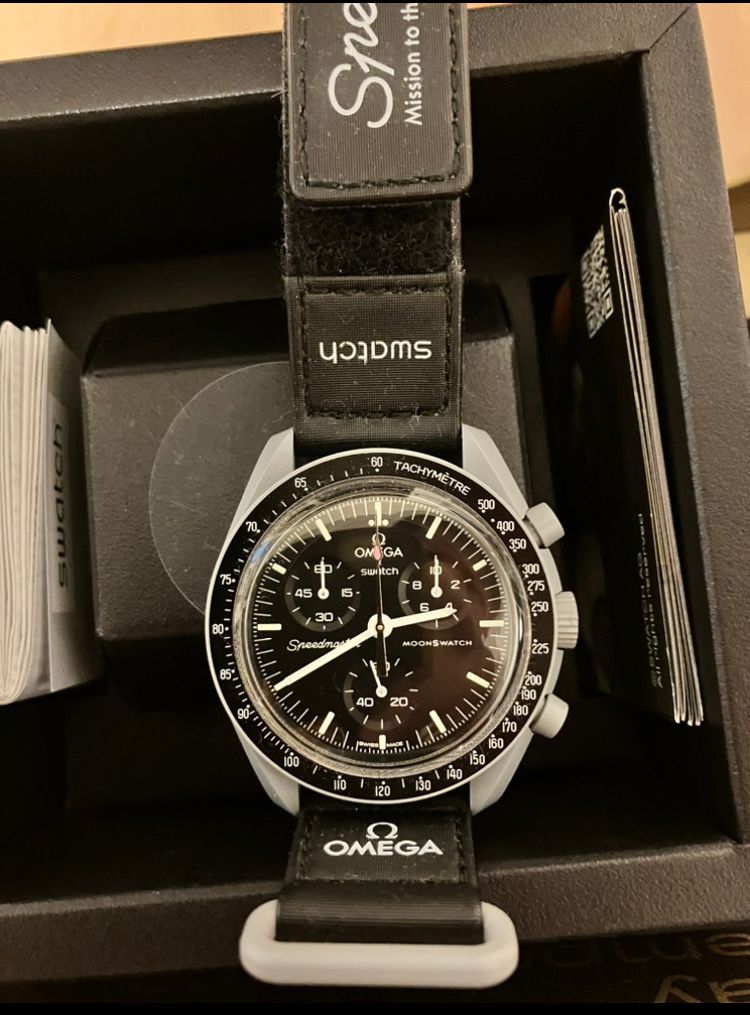 Swatch × OMEGA BIOCERAMIC MoonSwatch "Mission to Moonshine" SO33M102-105