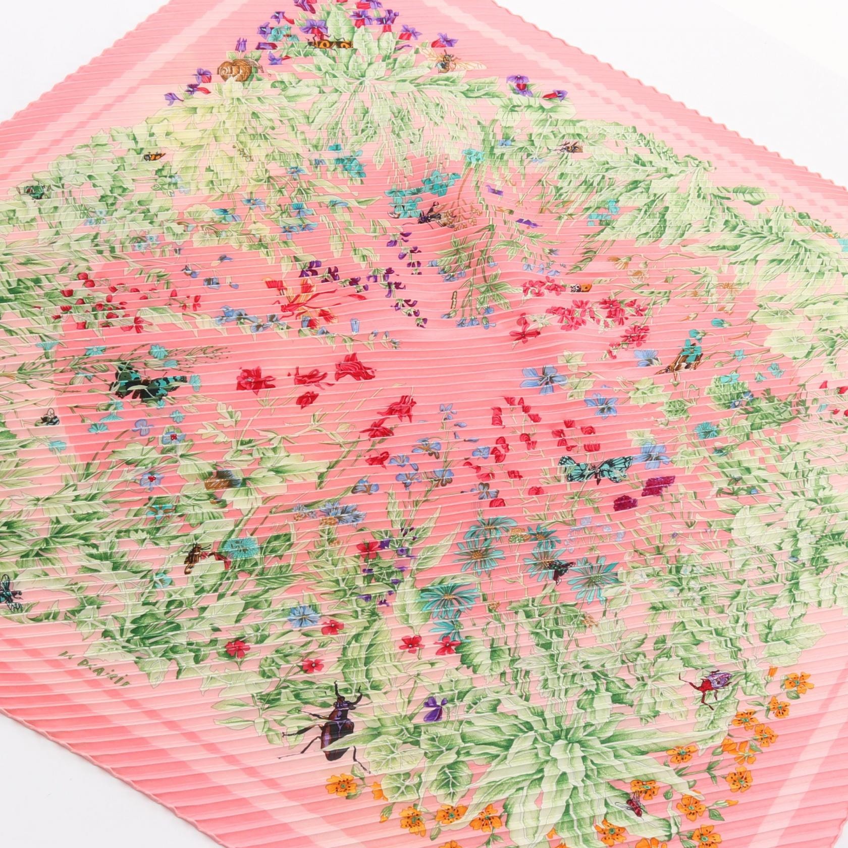 エルメス HERMES カレプリセ LA PRAIRIE スカーフ 衣料品 シルク シルク ピンク レディース ピンク系 / マルチカラー 【中古】