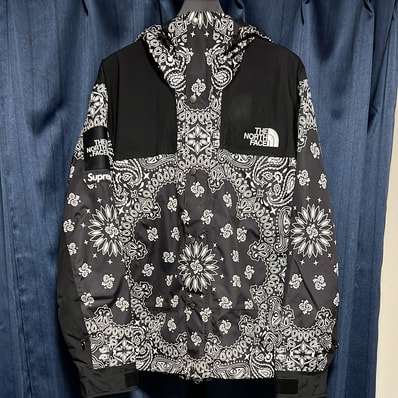Supreme The North Face Bandana Mountain Parka "Black"