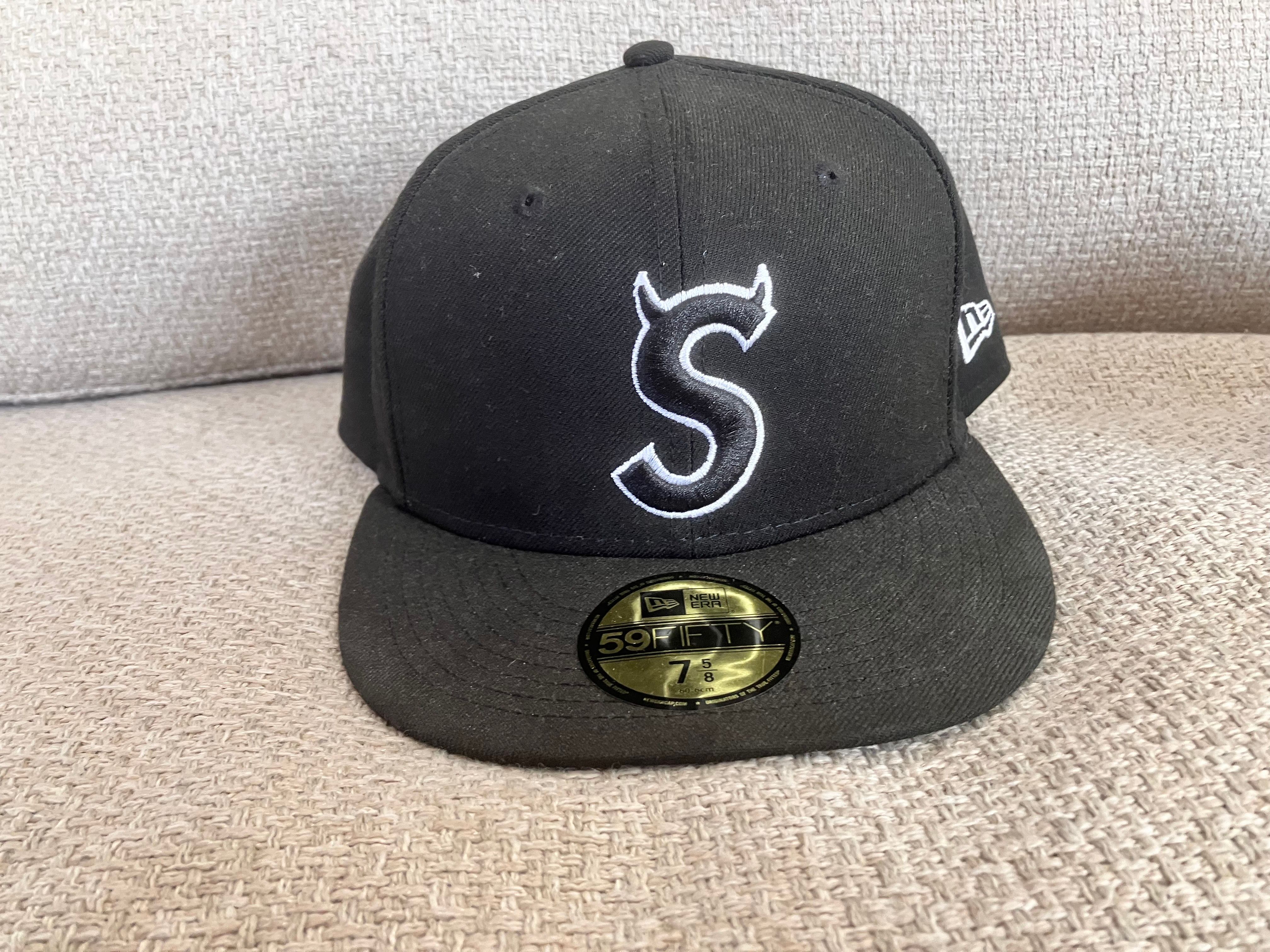 Supreme S Logo New Era "Black" (22FW)