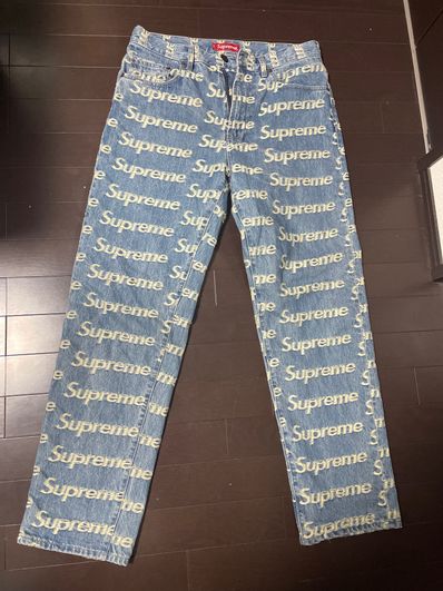 Supreme Frayed Logos Regular Jean "Blue"