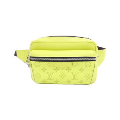 ルイヴィトン タイガ ラマ バムバッグ アウトドア M30251 ショルダーバッグ