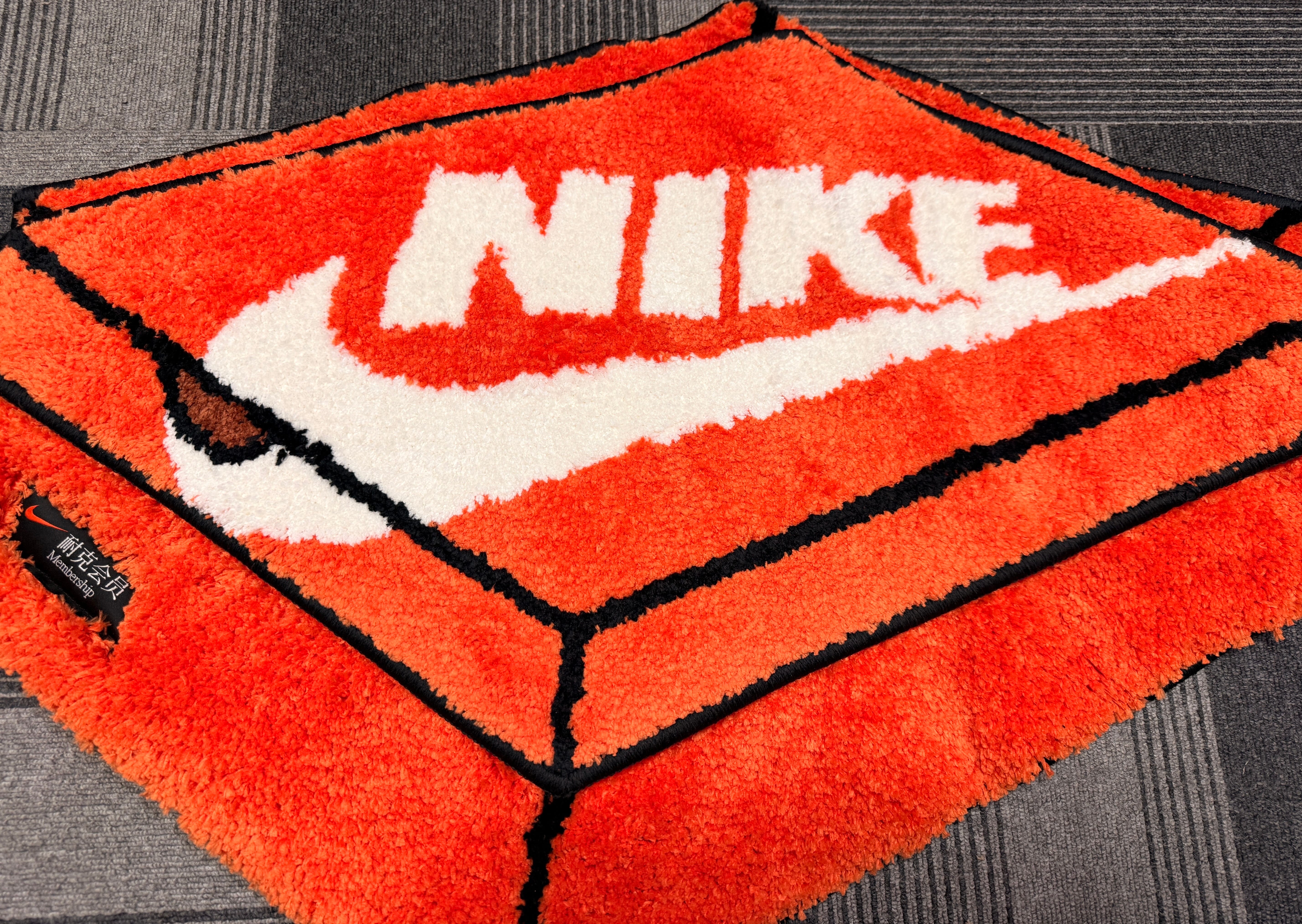 ナイキ ボックス ラグマット "オレンジ"