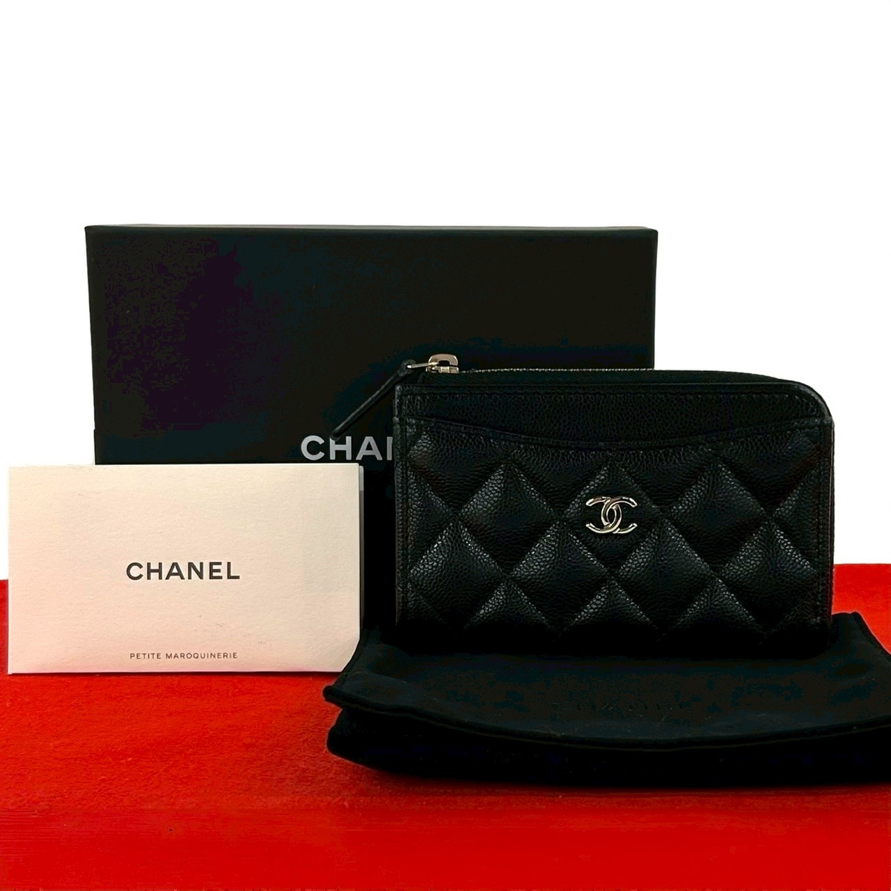 CHANEL シャネル フラグメントケース マトラッセ ココマーク キャビアスキン コインケース ブラック
 49627
