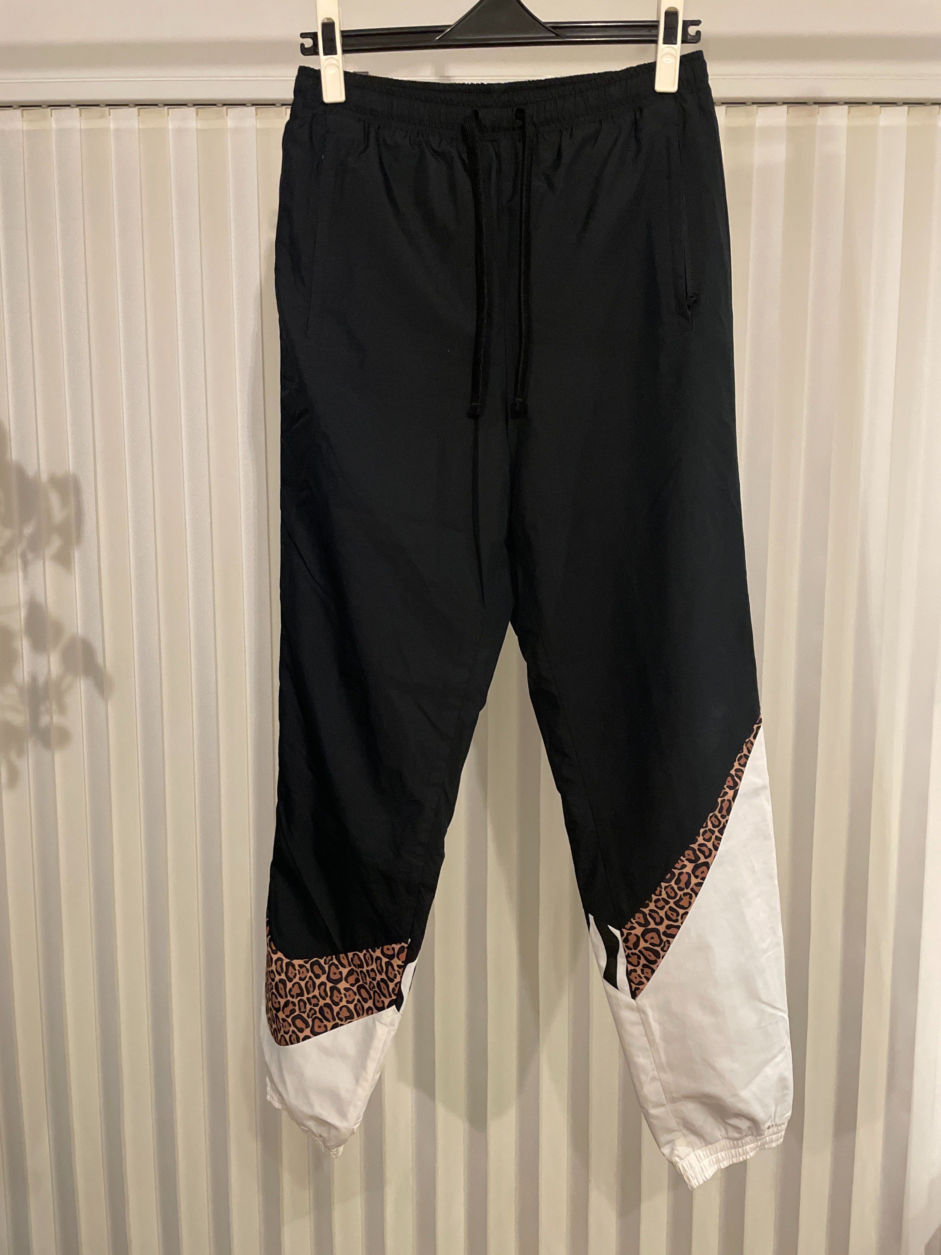 Nike x Kith Big Swoosh Pants "White" AH8744-010