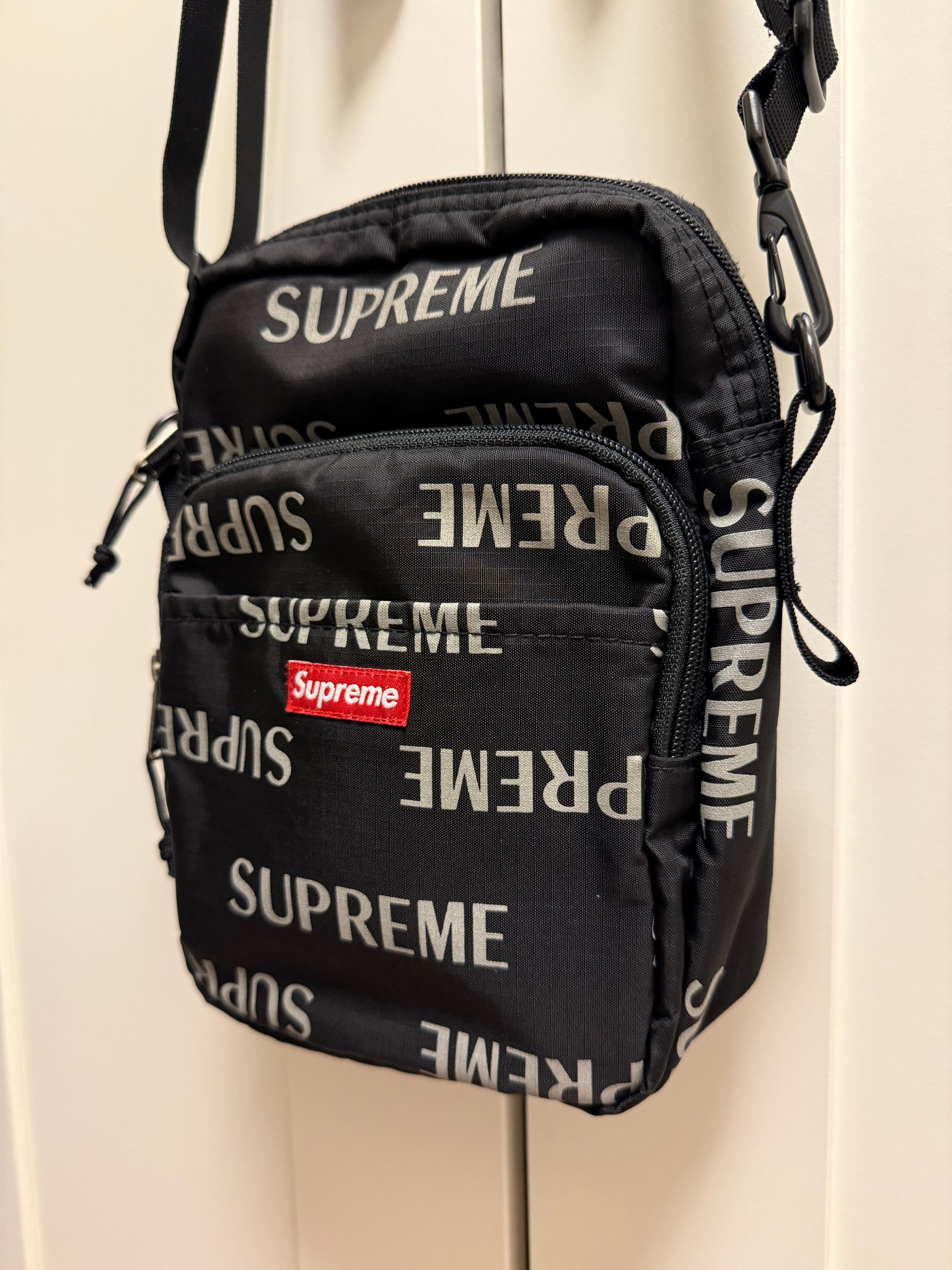 Supreme 3M Reflective Repeat Shoulder Bag "Black"