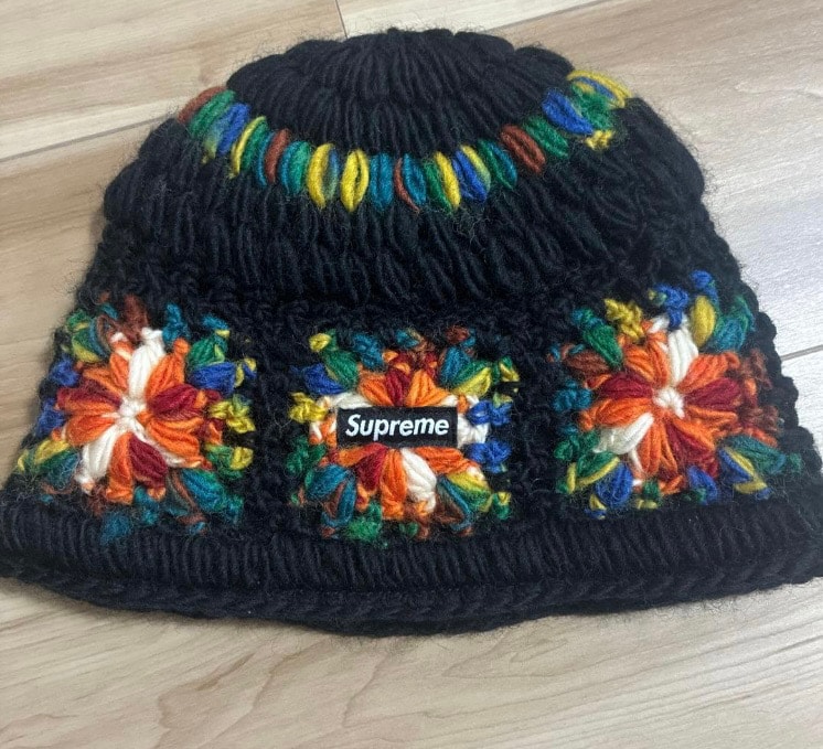 Supreme Crochet Beanie "Black"
