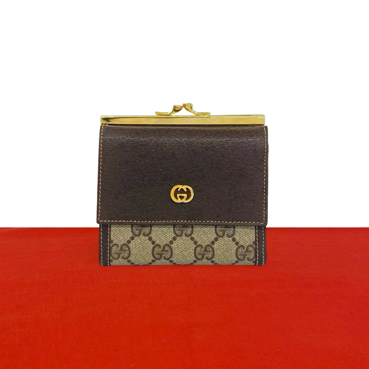 GUCCI グッチ GG ロゴ 柄 レザー PVC 三つ折り財布 ブラウン
32781
