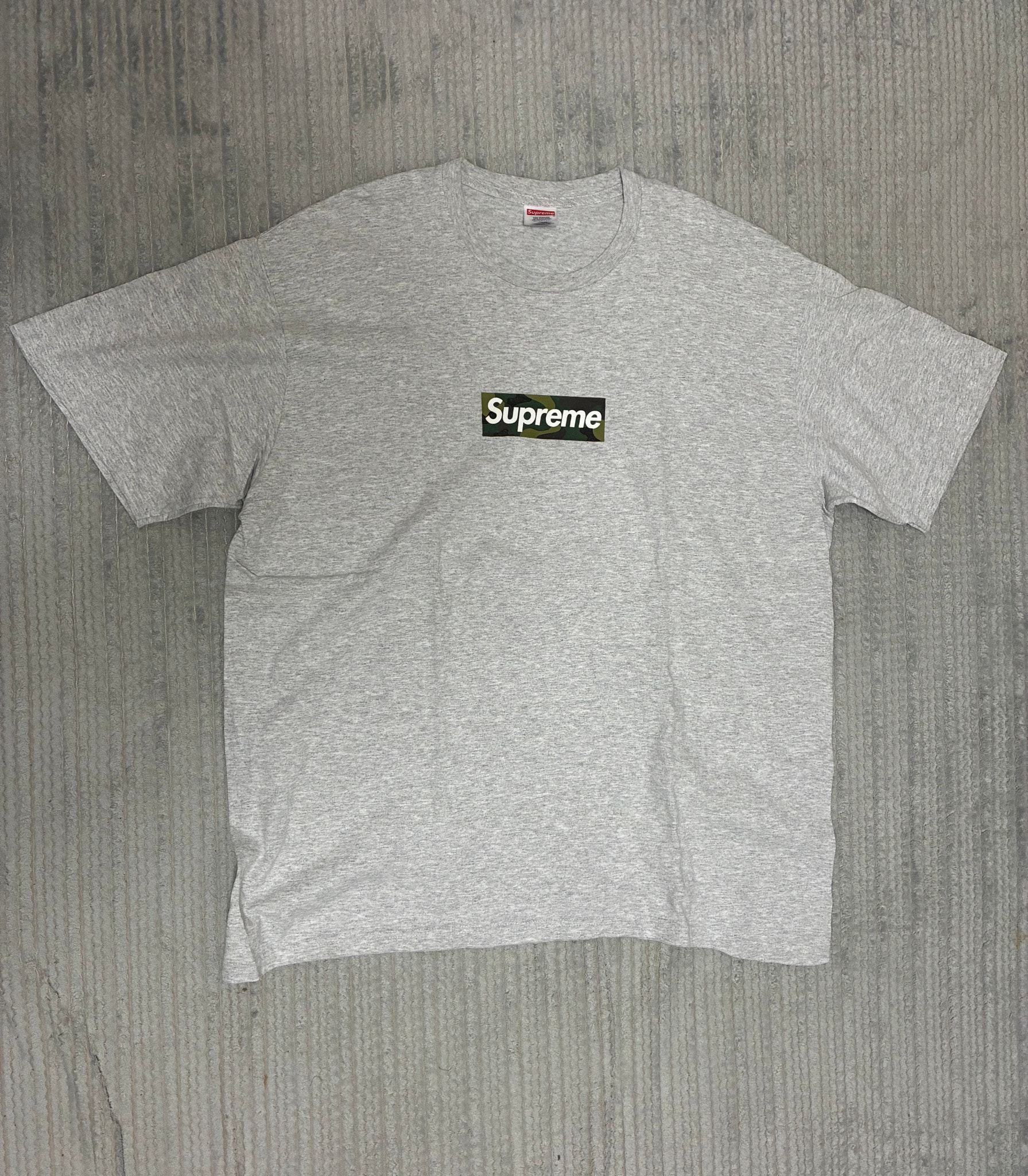 B (目立った傷や汚れなし)】シュプリーム ボックス ロゴ Tシャツ