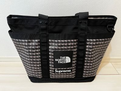 Supreme x The North Face Studded Explore Utility Tote. 17L. "Black" NM82125I