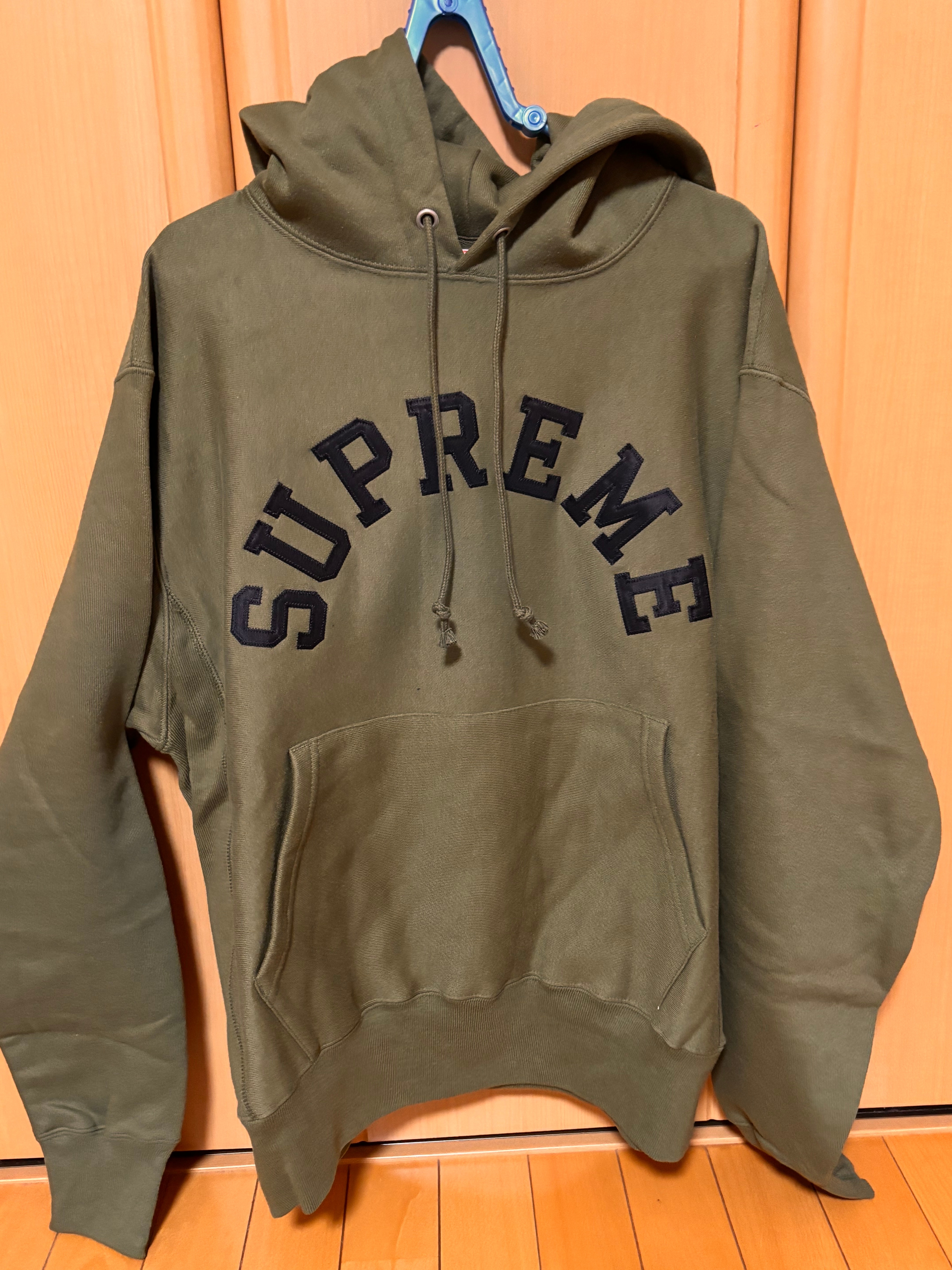 Supreme x Champion Hooded Sweatshirt "Olive"