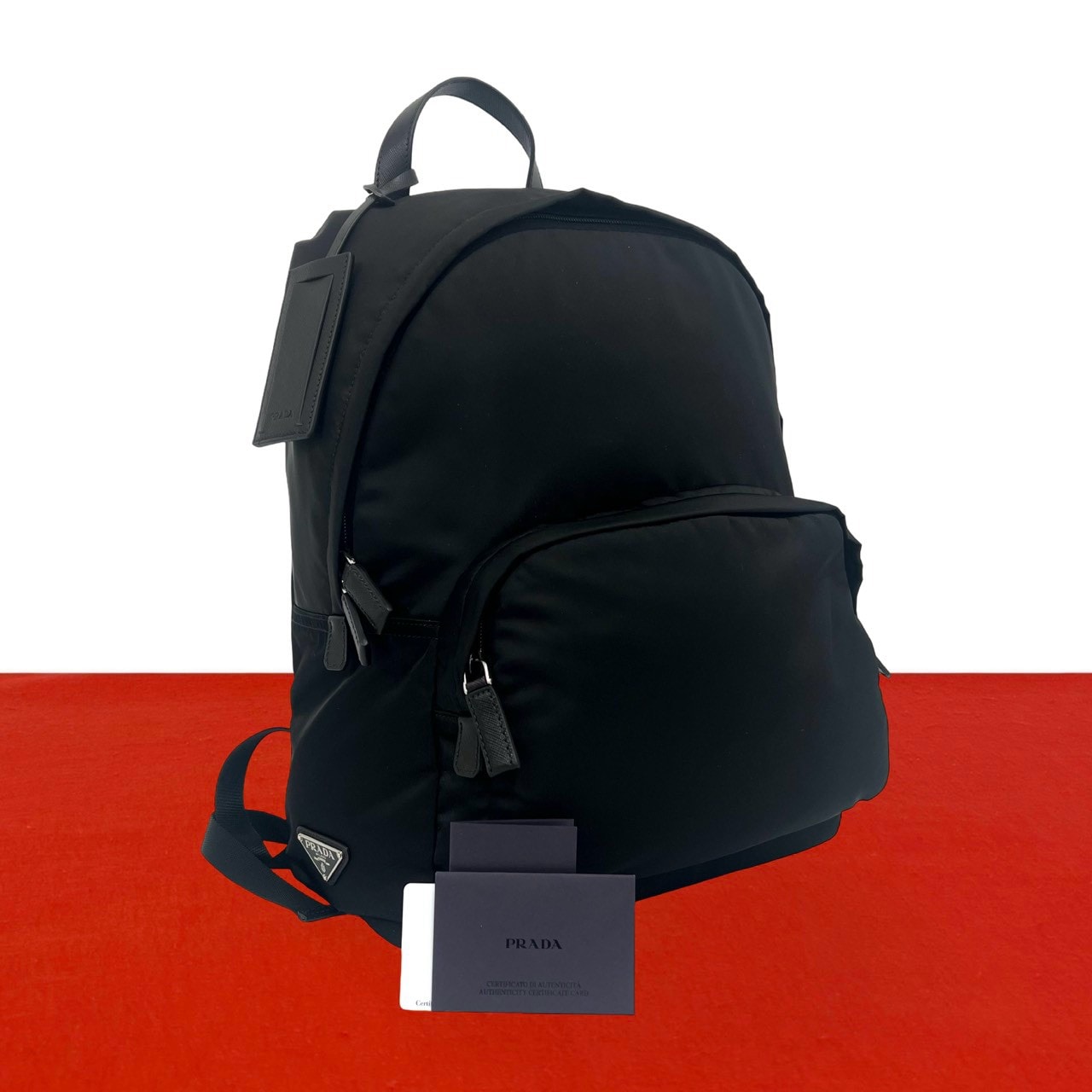 PRADA プラダ 三角ロゴ 金具 ナイロン リュックサック ブラック
 28810