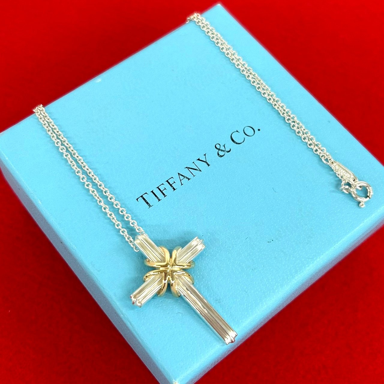 TIFFANY&Co. ティファニー シグネチャークロス ネックレス シルバー925 K18イエローゴールド ネックレス シルバー
 00038