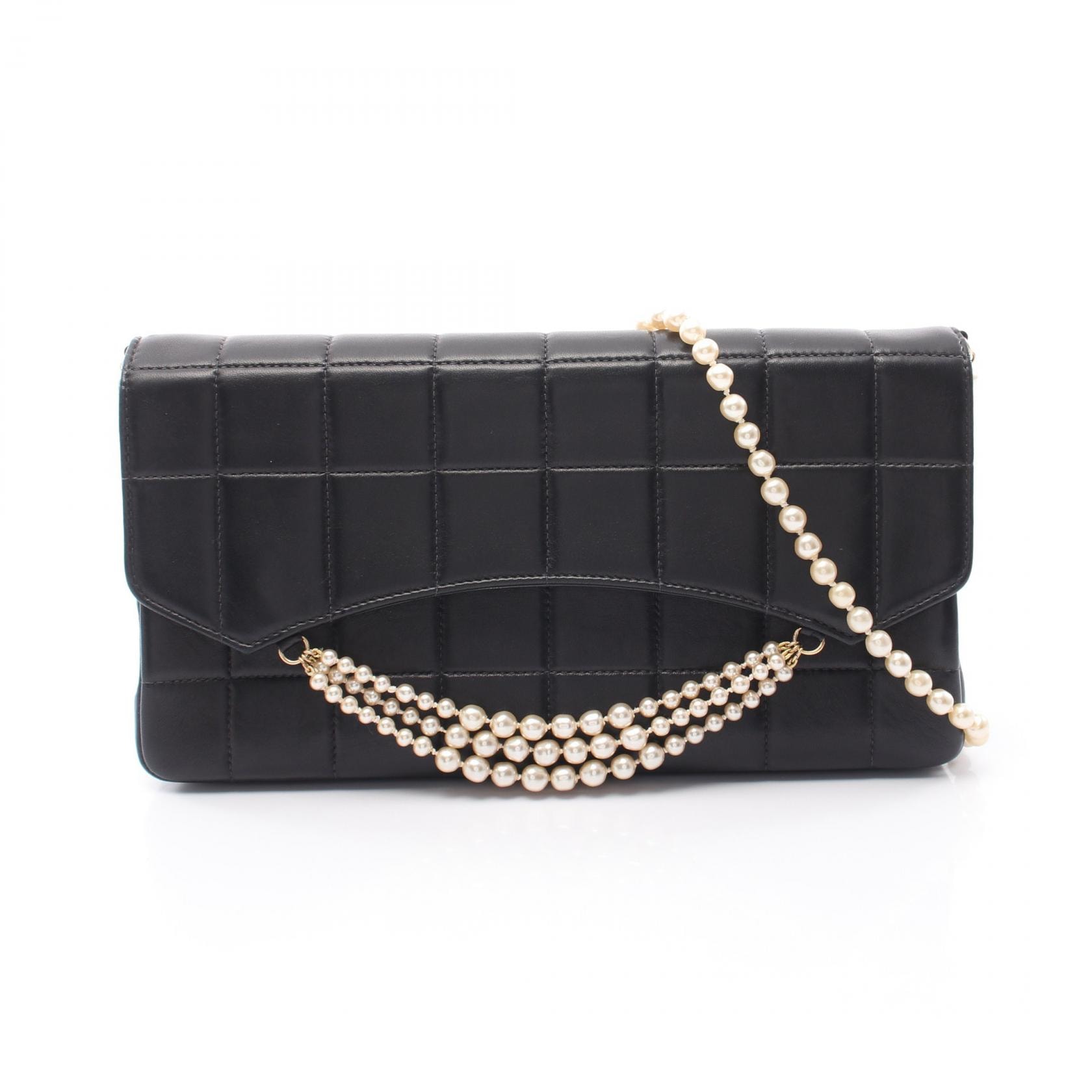 シャネル CHANEL チョコバー パール チェーンショルダー ショルダーバッグ バッグ ラムスキン(羊革) レディース ブラック系 【中古】