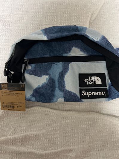 Supreme x The North Face Bleached Denim Print Roo II "Indigo"