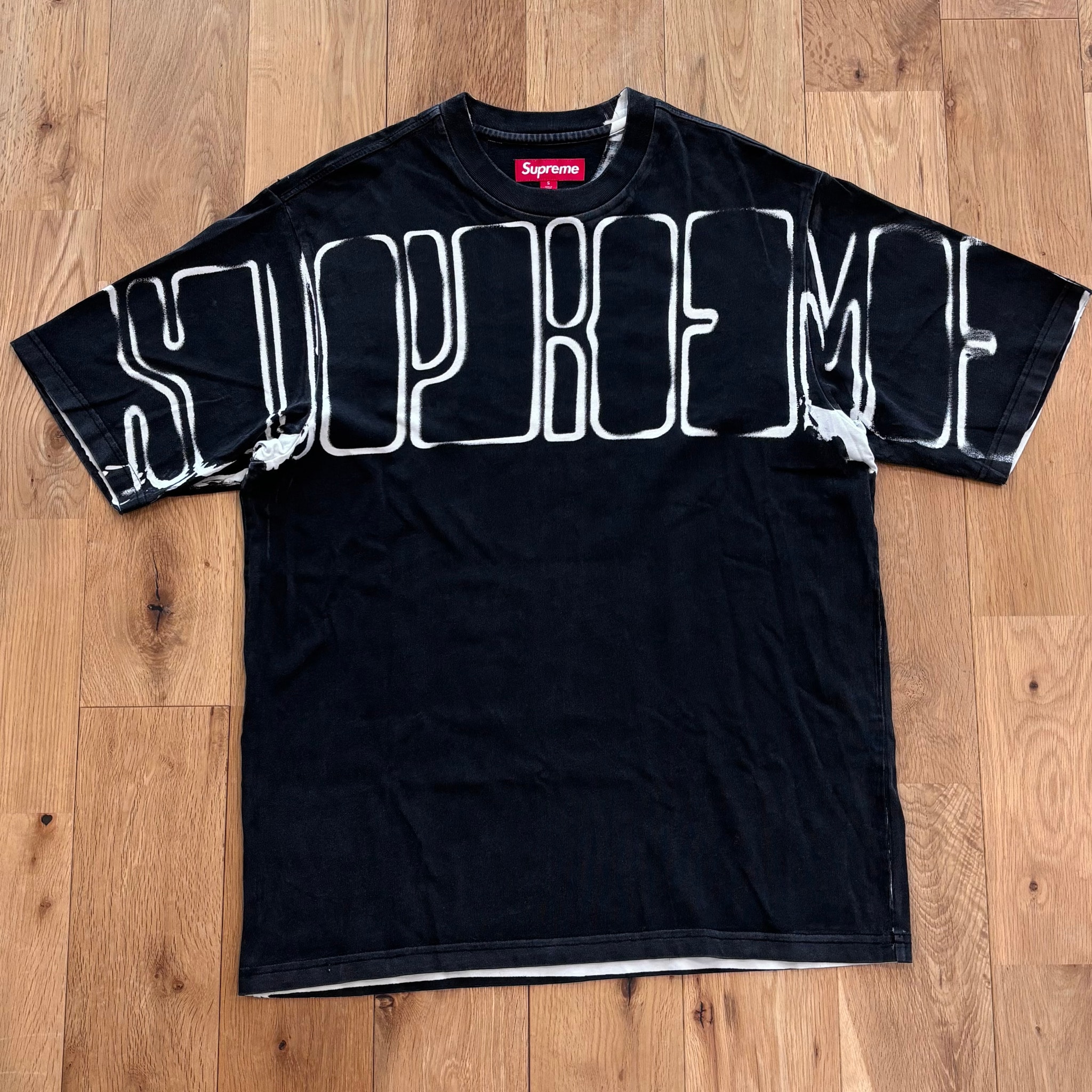 Supreme Overprint Knockout S/S Top "Black"