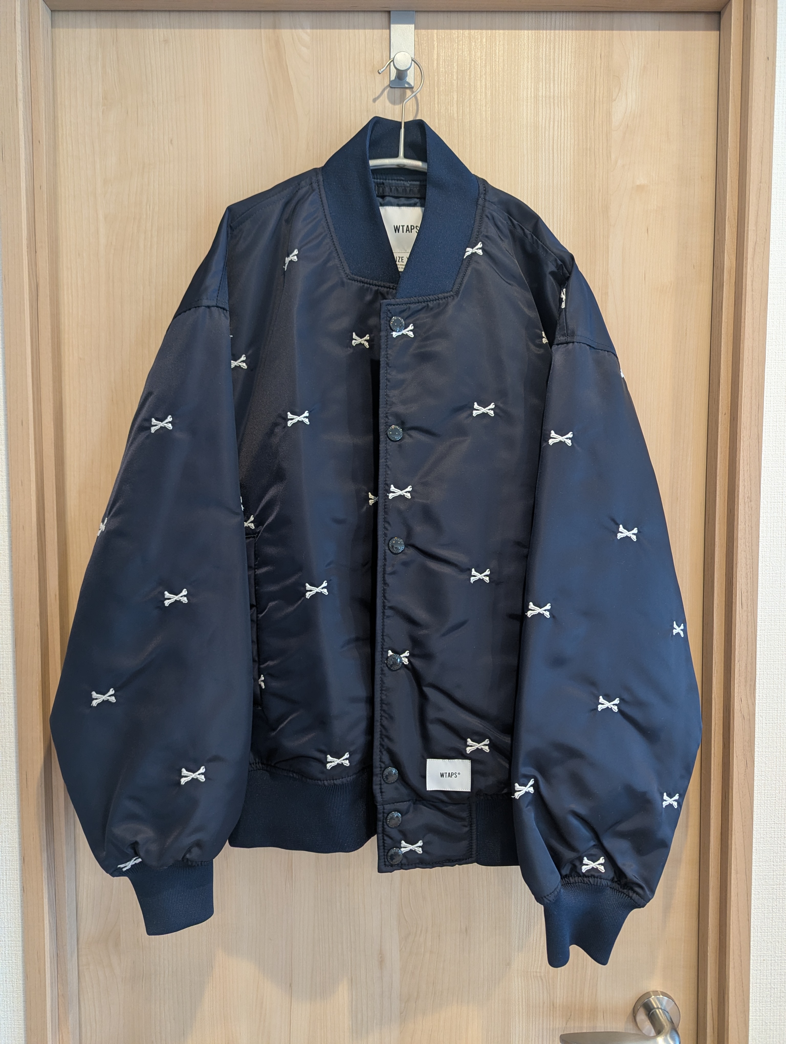 Wtaps TEAM / JACKET / NYLON. TWILL. TEXTILE "Navy"