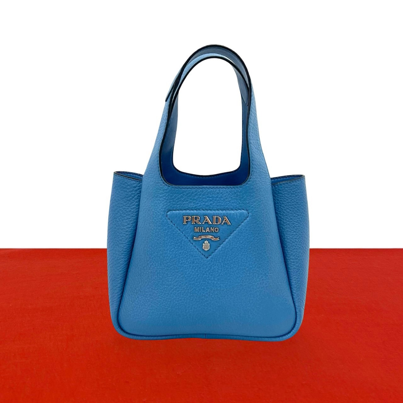 PRADA プラダ ヴィッテロダイノ 三角ロゴ 金具 レザー ハンドバッグ ブルー
 42704