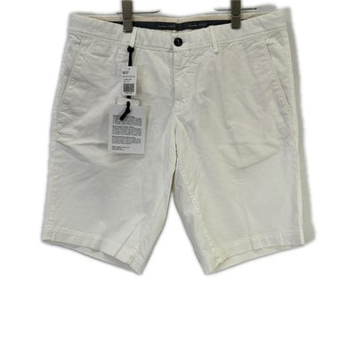 モンクレール 18年製 ホワイト PANTALONE BERMUDA ハーフパンツ 52