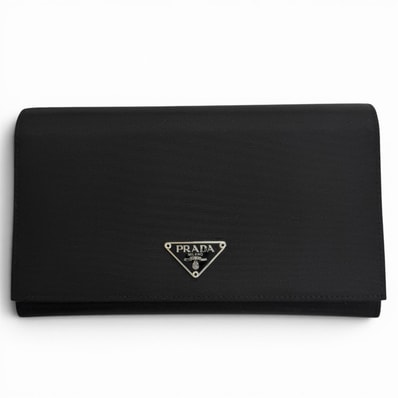 未使用品 プラダ テスート トライアングルロゴプレート 長財布 M608 黒