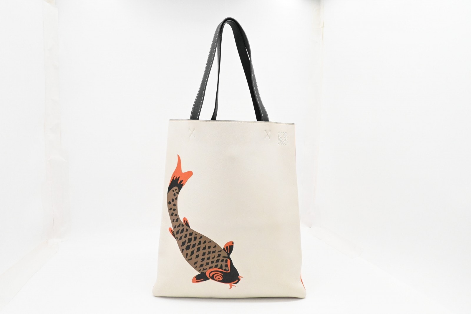 ロエベ アナグラム トートバッグ 鯉 レザー