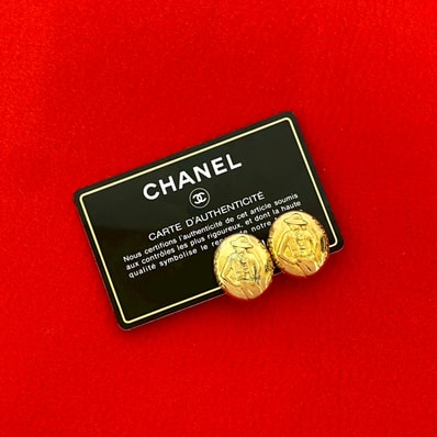 CHANEL シャネル マドモアゼル GP イヤリング ゴールド
78901