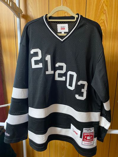 Supreme / WTAPS Mitchell & Ness Hockey Jersey "Black"